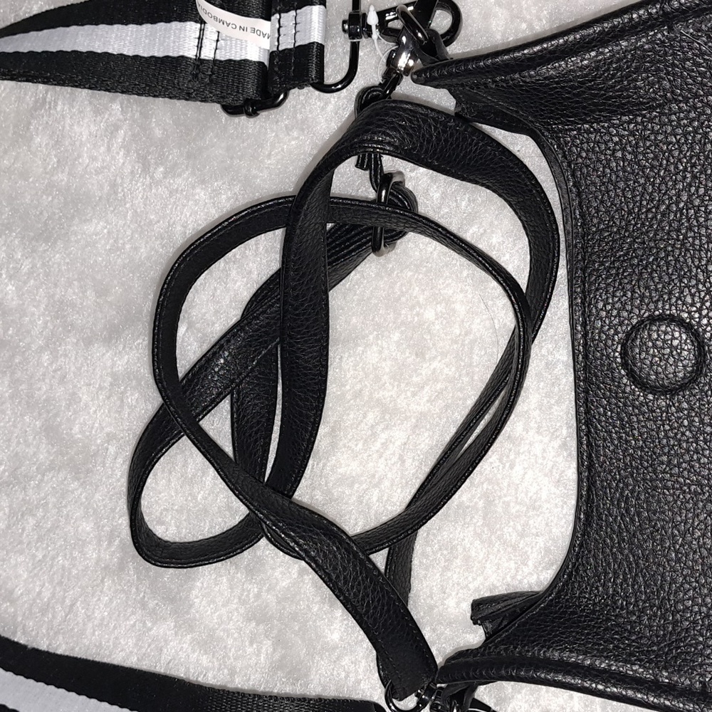 Black shoulder purse - Picture 4 of 8